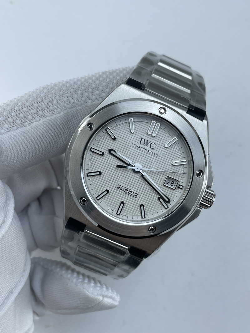 (당일출고/2~3일도착)NO.143/V7공장 IWC 인제니어 실버다이얼 브레이슬릿
